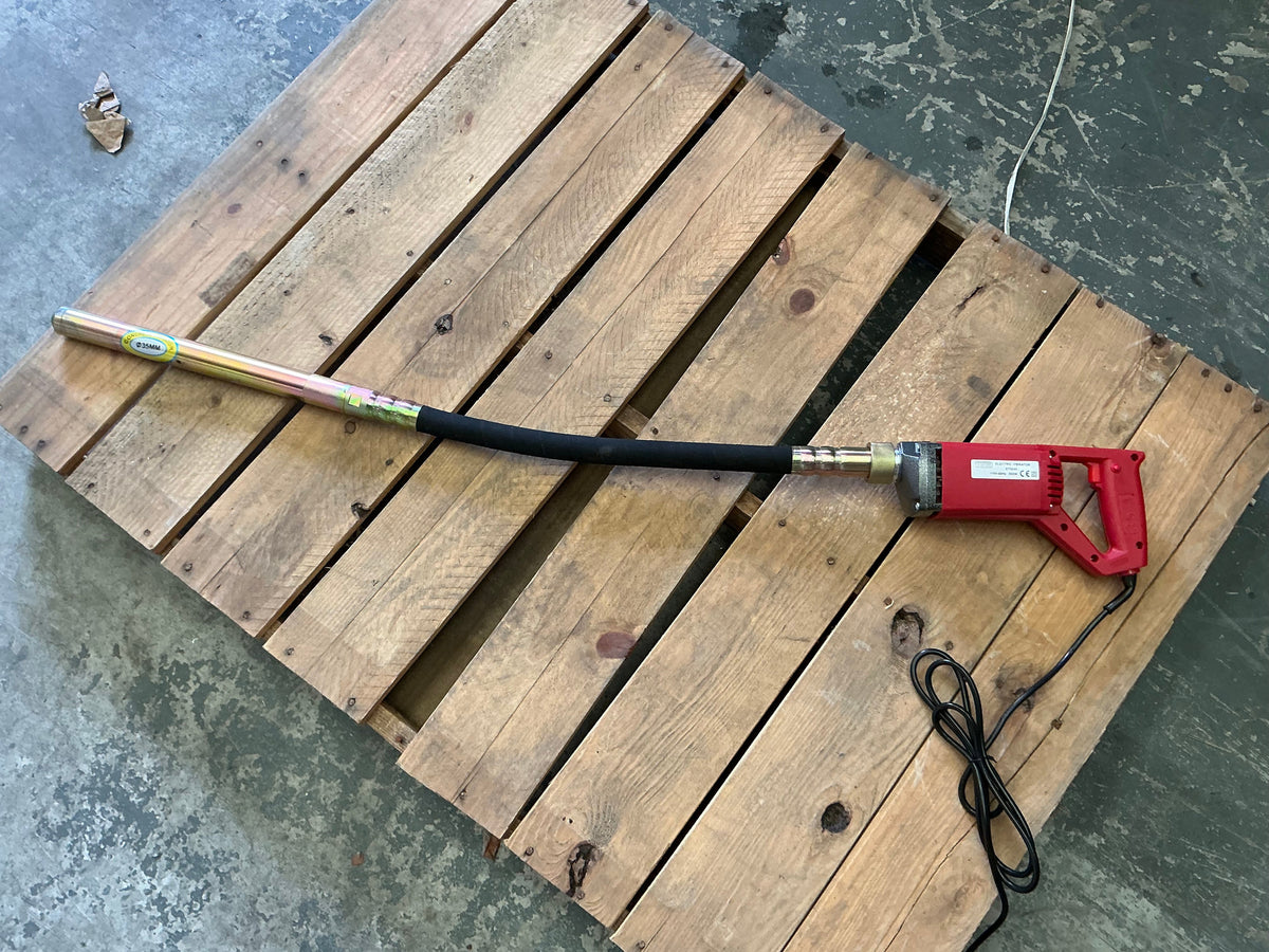 240v Hand Held Concrete Poker with 1m Flex