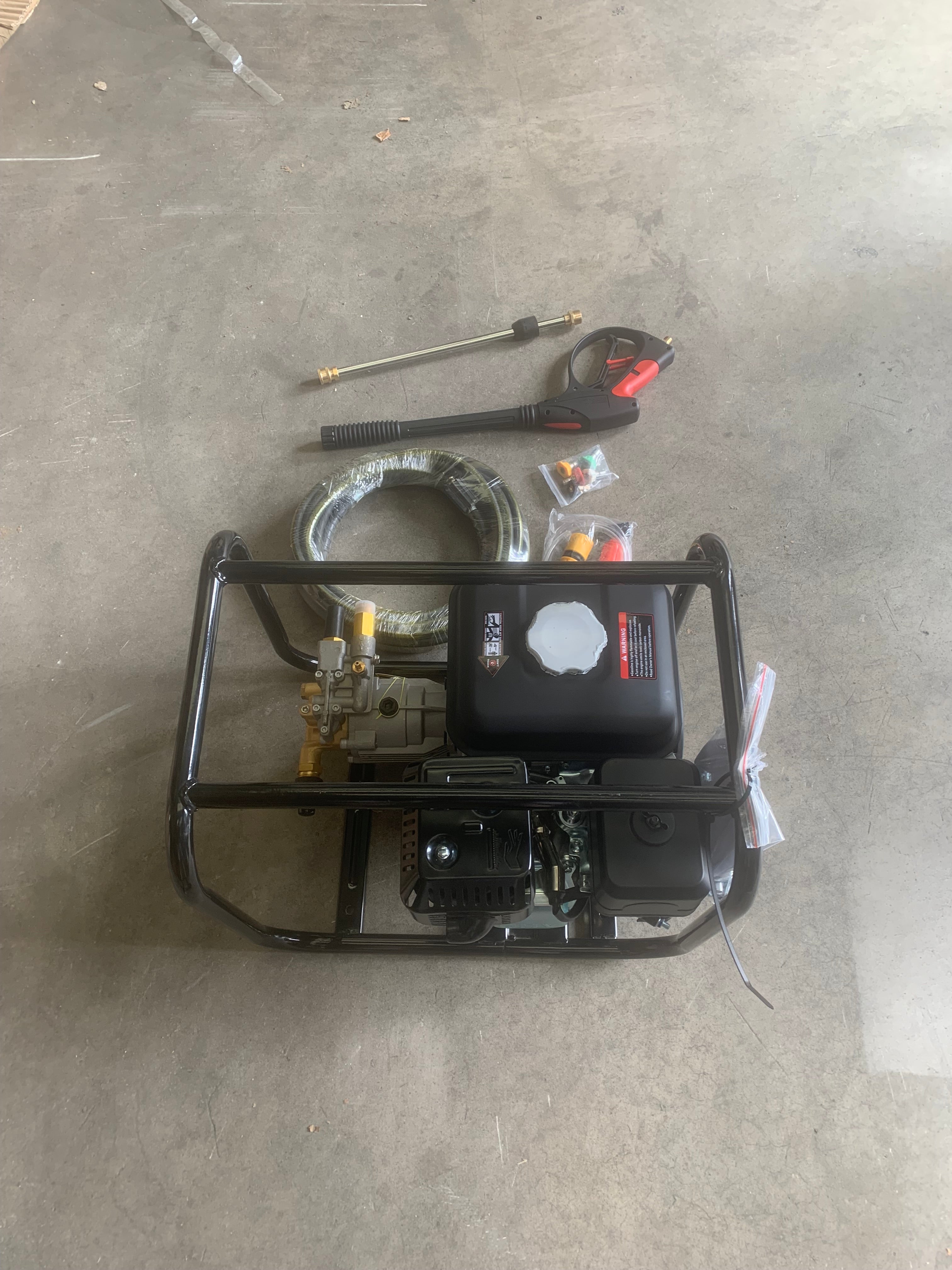 Petrol Pressure Washer - 6.5HP Engine - 2900 PSI 25m hose