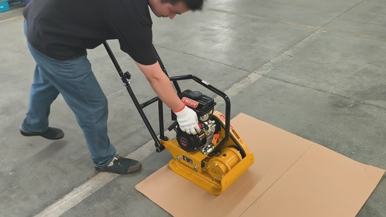 12" C50 Wacker Plate Compactor